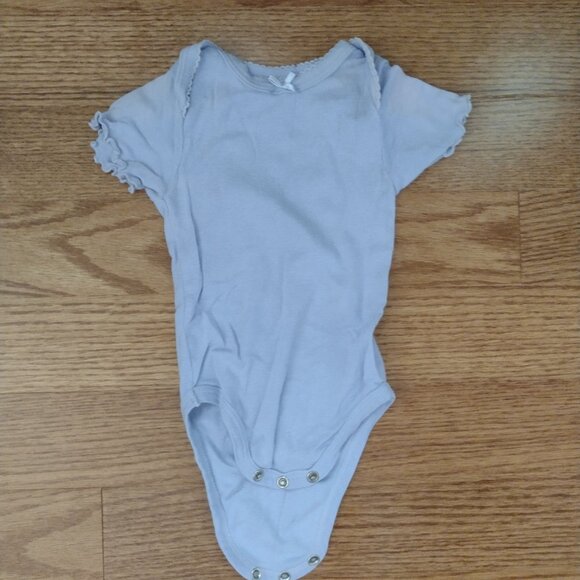 9 - 12 M | Five Onesie Bundle | Baby Connection - Picture 14 of 16